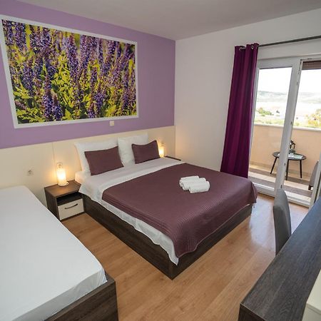 Bed & Breakfast Marta & Tona Kustići Exterior foto