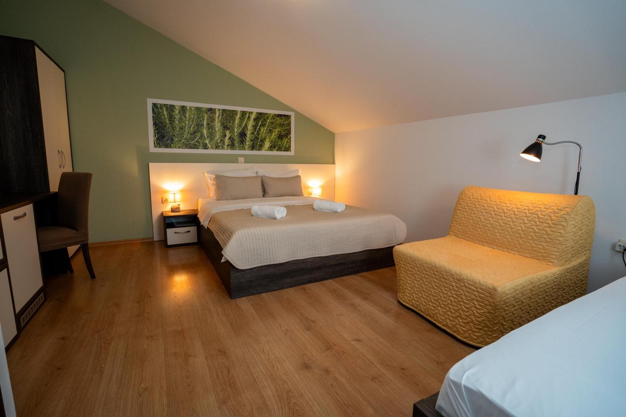 Bed & Breakfast Marta & Tona Kustići Exterior foto